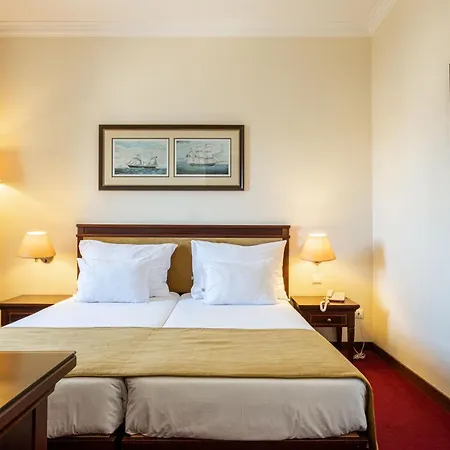 Gale Otel Ericeira